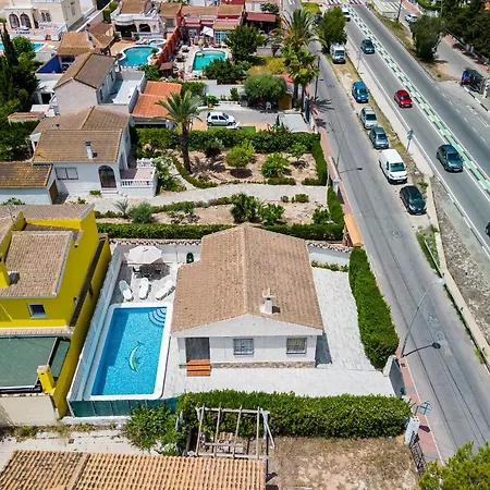 Villasol Con Piscina Apartment